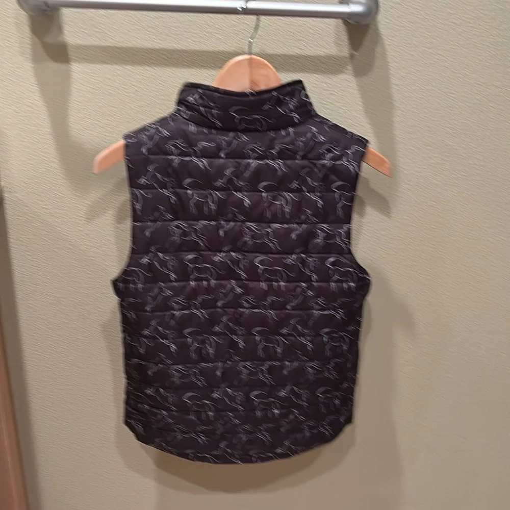 Kerrits kids horse puffer. It's a size Large